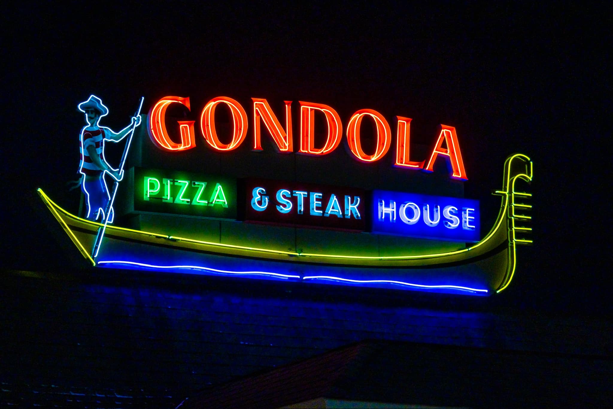Gondola Pizza & Steak House